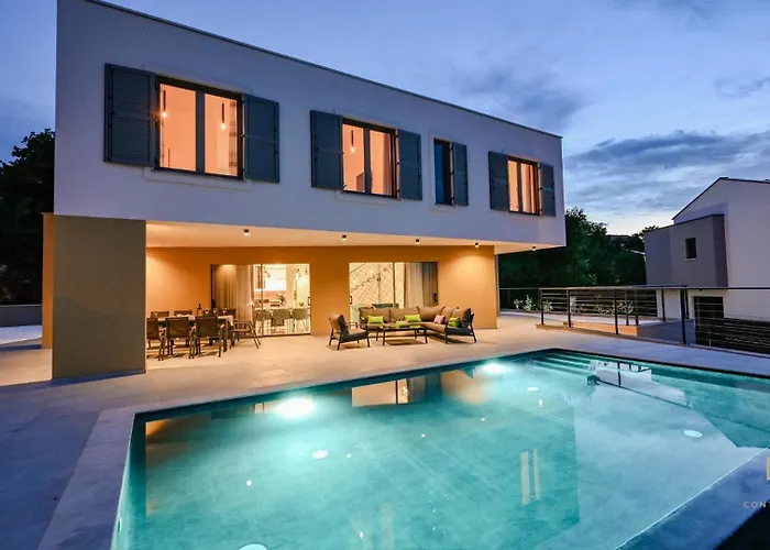 Luxury Brajdini Villa *