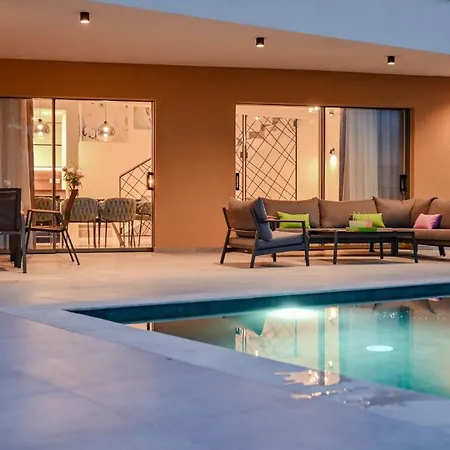 Luxury Brajdini Villa *